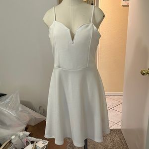 Almost Famous Large White Dress
